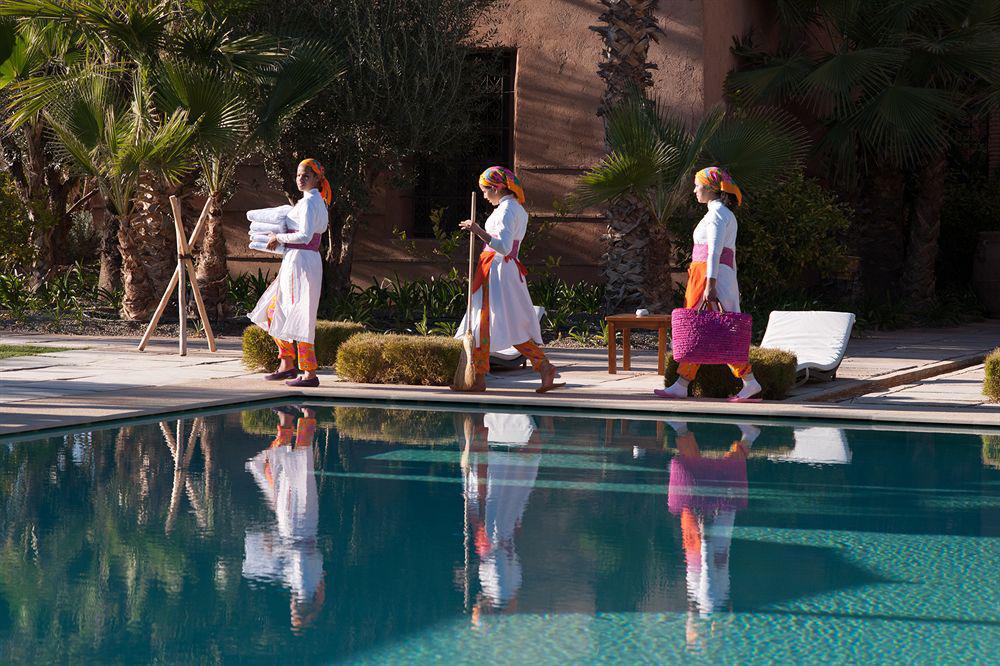 Tigmiza Boutique Hotel & Spa Ouled Jelal Екстериор снимка Staff at the B2 Boutique Hotel, Marrakech, Morocco